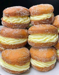 Sonhos de Creme com Toque de Baunilha