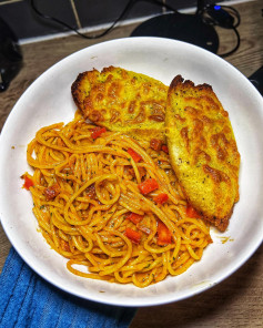 Spicy Chorizo and Red Pepper Linguine Delight