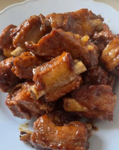 Sườn Non Rim Mặn Ngọt Thơm Ngon Đậm Đà