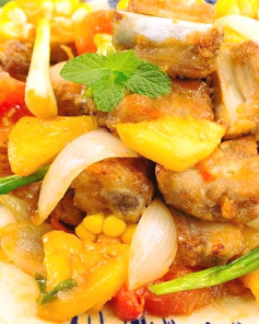 Sườn Xào Chua Ngọt Thơm Bắp Giòn Tan