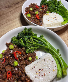 Sweet Chilli Honey Beef Delight with Sesame & Spring Onion