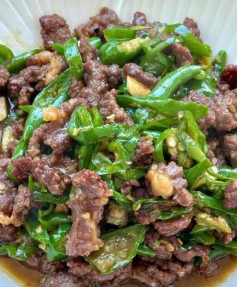 Thịt Bò Xào Ớt Cay Nồng Thơm Phức