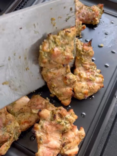 Zesty Greek Chicken Bowl with Fresh Herbs