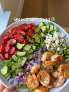 Zesty Greek Shrimp Salad with Feta and Olives