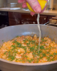 Zesty Lemon Garlic Dill Shrimp Delight