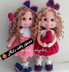 عروسک‌های بافتنی دوست‌داشتنی با لباس‌های رنگارنگ