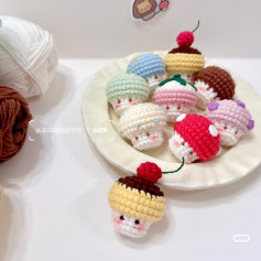 Adorable Crochet Cupcake Characters for Creative Crafting Fun