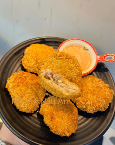 Bánh Gà Giòn Rụm Thơm Ngon Mê Ly Tại Nhà