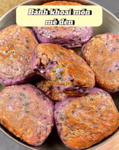 Bánh Khoai Môn Mè Đen