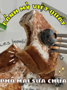 Bánh Mì Việt Quất Phô Mai Sữa Chua Thơm Ngon