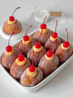 Bánh Rán Vòng Cherry Hàn Quốc Ngọt Ngào Tại Nhà