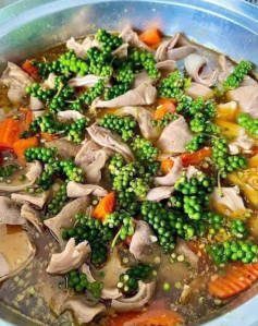 Bao Tử Hầm Tiêu Xanh Thơm Ngon Với Nước Dừa Tươi