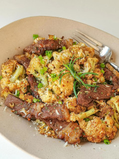 BEEFSTEAK SÚP LƠ TRẮNG