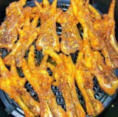 CÁCH LÀM CHÂN GÀ NƯỚNG BẰNG NỒI CHIÊN KHÔNG DẦU