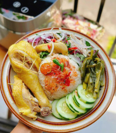 Cách Nấu Cơm Gà Siêu Nhanh Bằng Nồi Cơm Điện