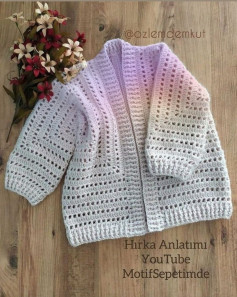 Camisa Estilo Kimono com Hexágonos