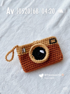 chart móc máy ảnh màu nâu