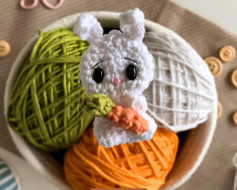 Coelho de Crochê com Cenoura: Um Projeto Amigurumi Encantador