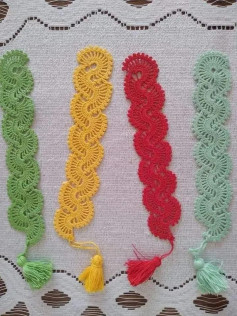 Colorful Crochet Bookmark Patterns for Beginners