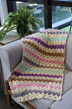 Colorful Zigzag Crochet Blanket for Cozy Home Decor
