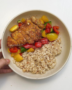 /Cơm Ức gà chiên xù sốt chua ngọt/