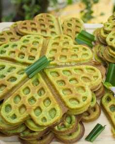 CÔNG THỨC LÀM BÁNH KẸP TÀN ONG LÁ DỨA THƠM NỨC MÙI DỪA, MỀM GIÒN VỪA PHẢI, LÀM CỰC DỄ