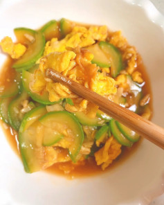 CÔNG THỨC LÀM BÍ NGÒI XÀO TRỨNG MÓN ĂN NHẸ NHÀNG, DINH DƯỠNG, RẤT HỢP CHO BÉ