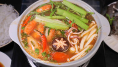 CÔNG THỨC NẤU LẨU THÁI “BẤT BẠI” MÀU ĐẸP TỰ NHIÊN, KHÔNG CẦN GÓI GIA VỊ