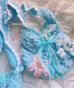 Crochet Baby Outfit with Starfish and Ruffles in Pastel Blue