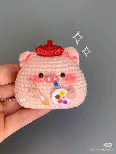 Crochet Pattern: Cute Artist Pig with Palette and Brush
