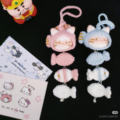 Cute Crochet Cat and Fish Keychain Set in Pastel Colors