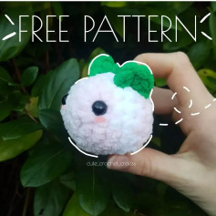 Cute Crochet Pom Pom Amigurumi Pattern with Green Leaf
