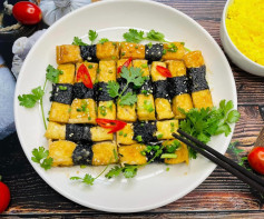 Đậu Hũ Cuộn Rong Biển Xốt Mè Thơm Ngon