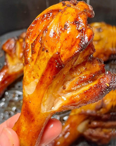 ĐÙI GÀ NƯỚNG BẰNG NỒI CHIÊN KHÔNG DẦU VÀNG GIÒN, THƠM LỪNG, ĂN LÀ GHIỀN.