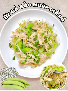 Gà Xào Mướp Giòn Tan Thơm Ngon