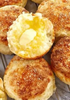Golden Cheddar Bliss: Buttery Cheese Scones Delight