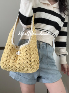 Handmade Crochet Bag with Elegant Shell Stitch Design