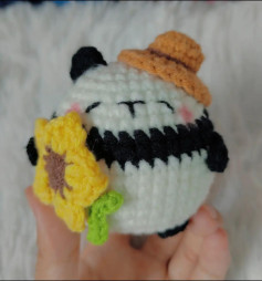 Hướng dẫn móc len hình gấu trúc đội mũ cầm hoa hướng dương