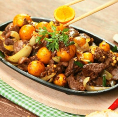 Lòng gà trứng non xào