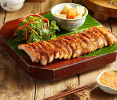 Má Heo Nướng Thơm Lừng, Mềm Mại Gói Trọn Hương Vị