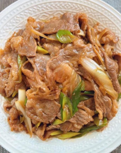 MÁCH BẠN CÔNG THỨC BA CHỈ BÒ XÀO HÀNH ĐƠN GIẢN , HAO CƠM .