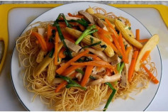 Mì Nấm Xào Chay Thanh Đạm, Đậu Hũ Chiên Giòn