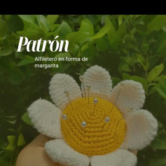 Patrón de alfiletero de margarita a crochet creativo