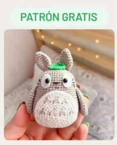 Patrón de amigurumi de Totoro fácil y gratis