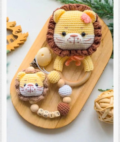Patrón de crochet de león: sonajero y chupetero