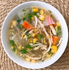 Súp gà ngô non
