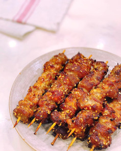 Thịt Xiên Nướng Mật Ong Thơm Ngon Mềm Mại