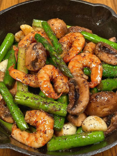 Tôm xào nấm măng tây giòn tươi, hương vị đậm đà