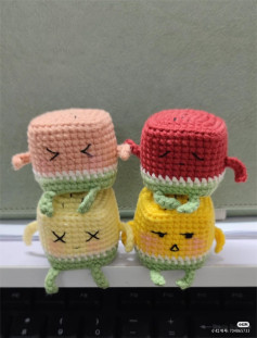 Adorable Amigurumi Cube Characters for Crochet Enthusiasts