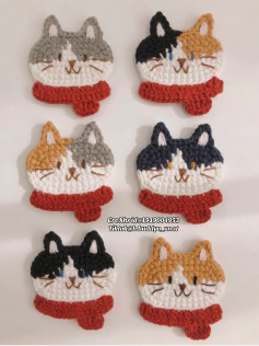 Adorable Crochet Cat Coasters with Red Scarves Pattern